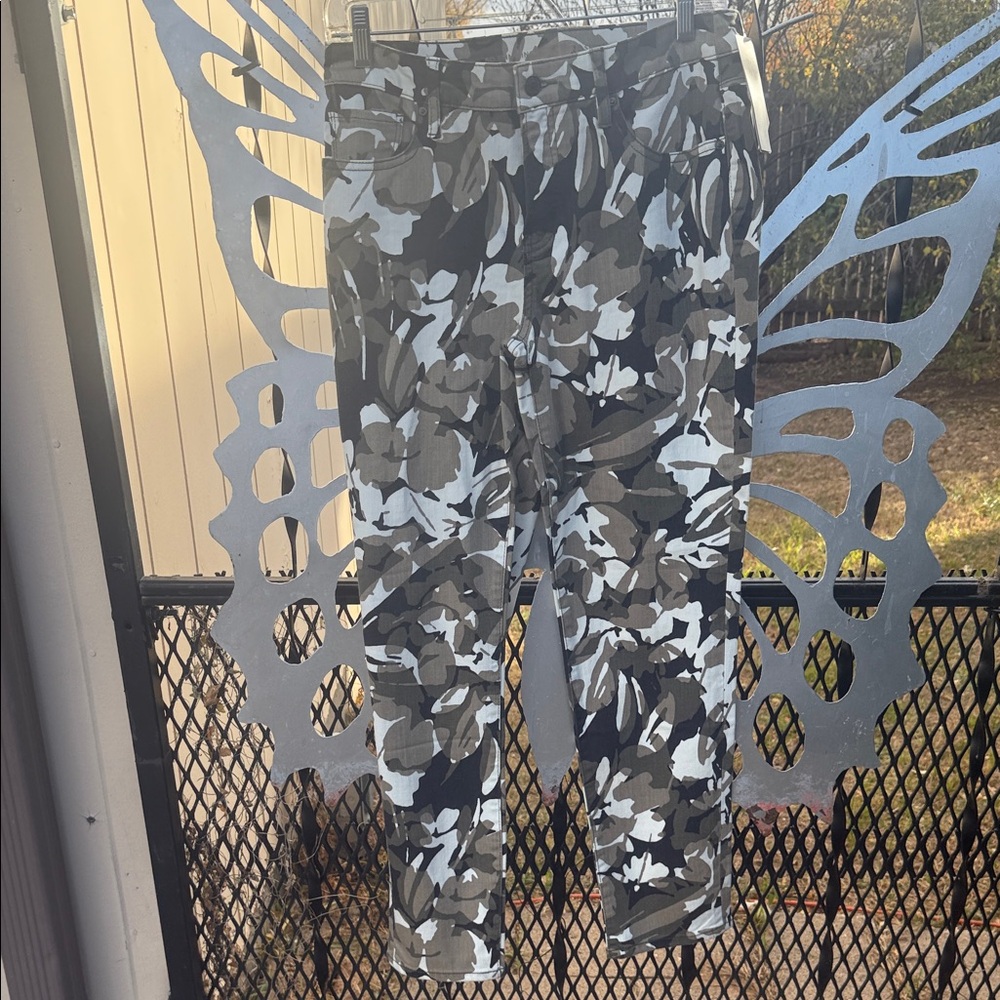 Chico's Black and White Camouflage Pants